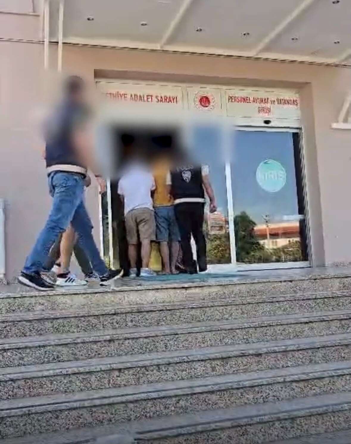 Fethiye Merkezli Fuhuş Operasyonunda 8 Şüpheli Yakalandı: 15 Mağdur Kadın Kurtarıldı 1